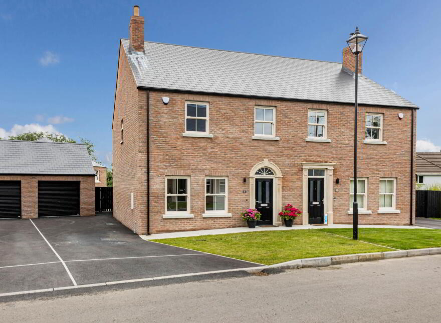 16 Churchview Meadows, Hillsborough, BT26 6TS