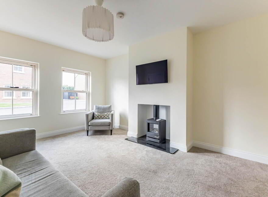 16 Churchview Meadows, Hillsborough, BT26 6TS