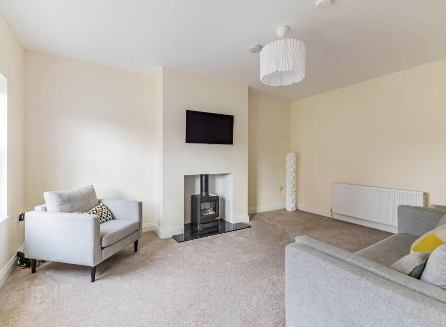 16 Churchview Meadows, Hillsborough, BT26 6TS