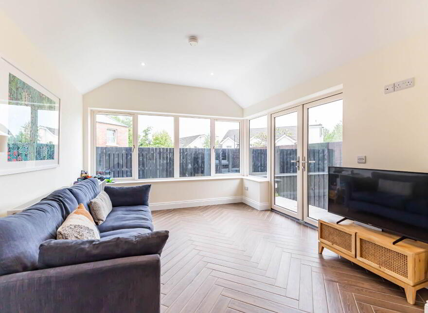 16 Churchview Meadows, Hillsborough, BT26 6TS