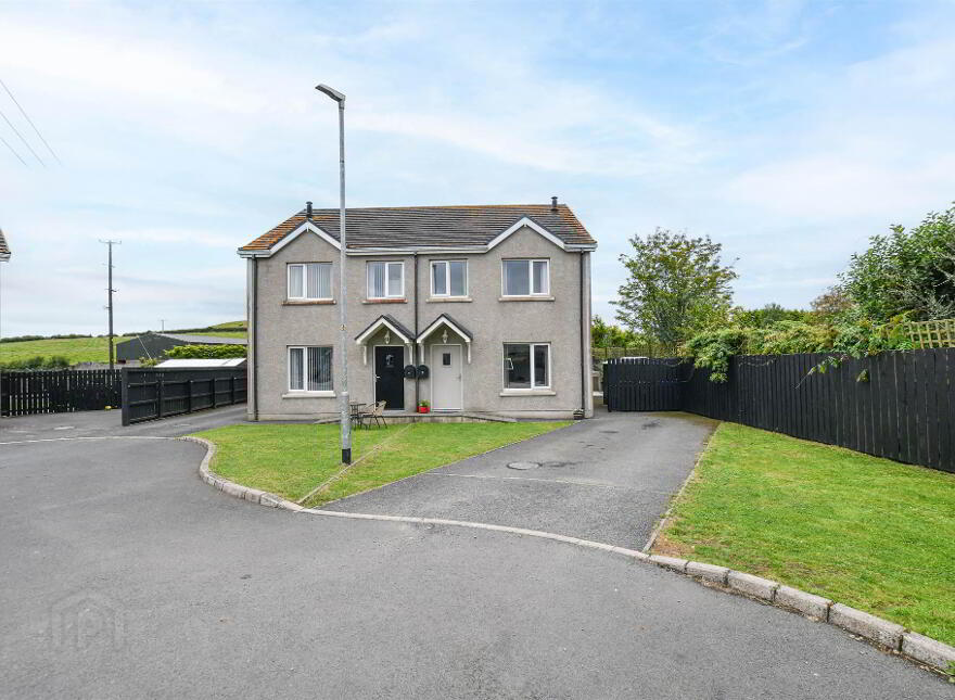 9 St Patrick's Way, Ballyalton, Downpatrick, BT30 7DJ