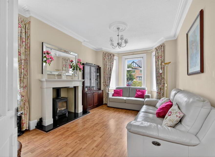 5 Grangeville Gardens, Belfast, BT10 0HJ