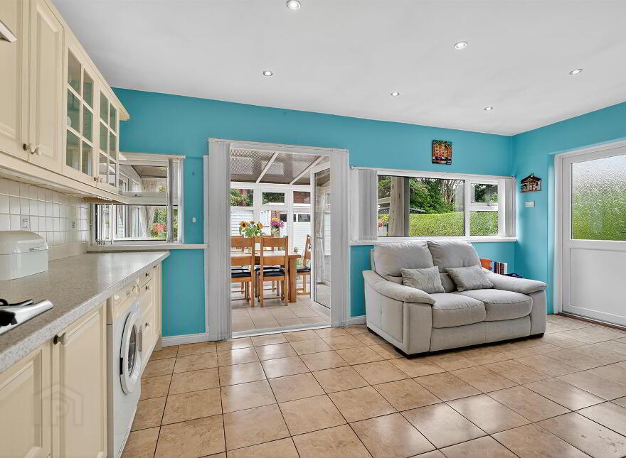 5 Grangeville Gardens, Belfast, BT10 0HJ