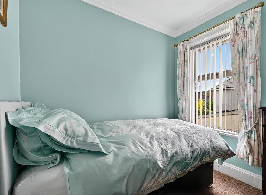5 Grangeville Gardens, Belfast, BT10 0HJ