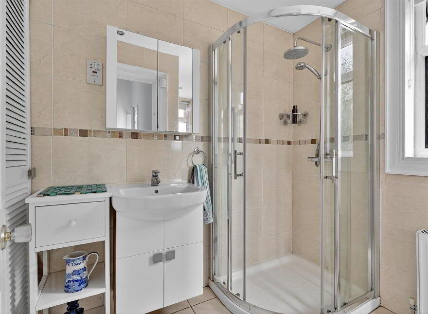 5 Grangeville Gardens, Belfast, BT10 0HJ