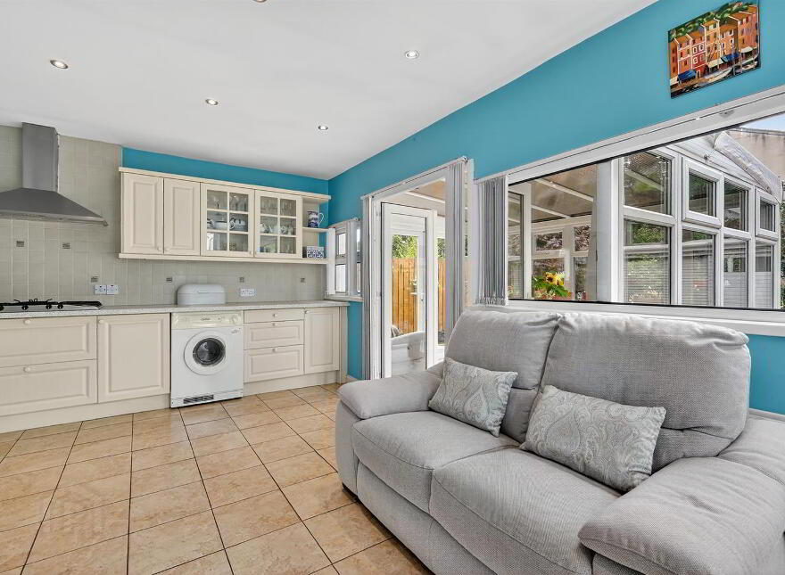 5 Grangeville Gardens, Belfast, BT10 0HJ