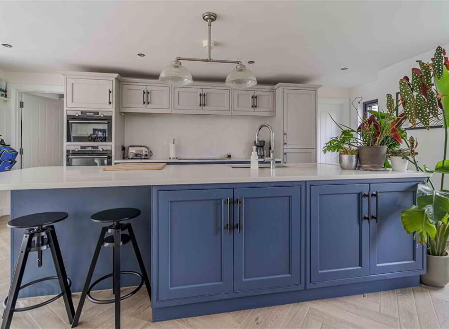 21 Comber Road, Royal Hillsborough, BT26 6LN