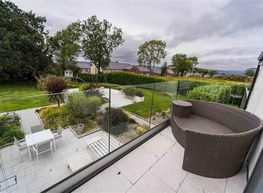 21 Comber Road, Royal Hillsborough, BT26 6LN