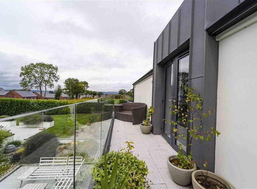 21 Comber Road, Royal Hillsborough, BT26 6LN