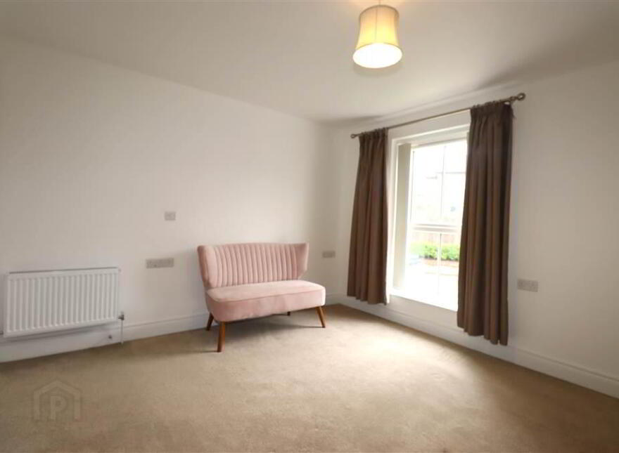 4, 15 Ballantine Square, Lisburn, BT27 5FU