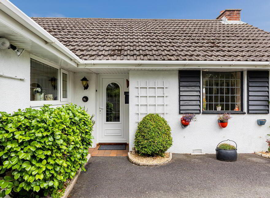 25 Londonderry Avenue, Comber, Newtownards, BT23 5ES