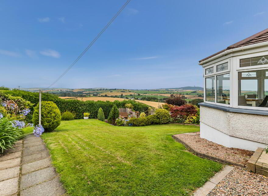 25 Londonderry Avenue, Comber, Newtownards, BT23 5ES
