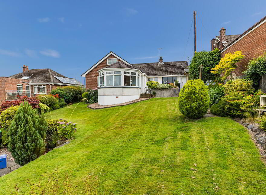 25 Londonderry Avenue, Comber, Newtownards, BT23 5ES