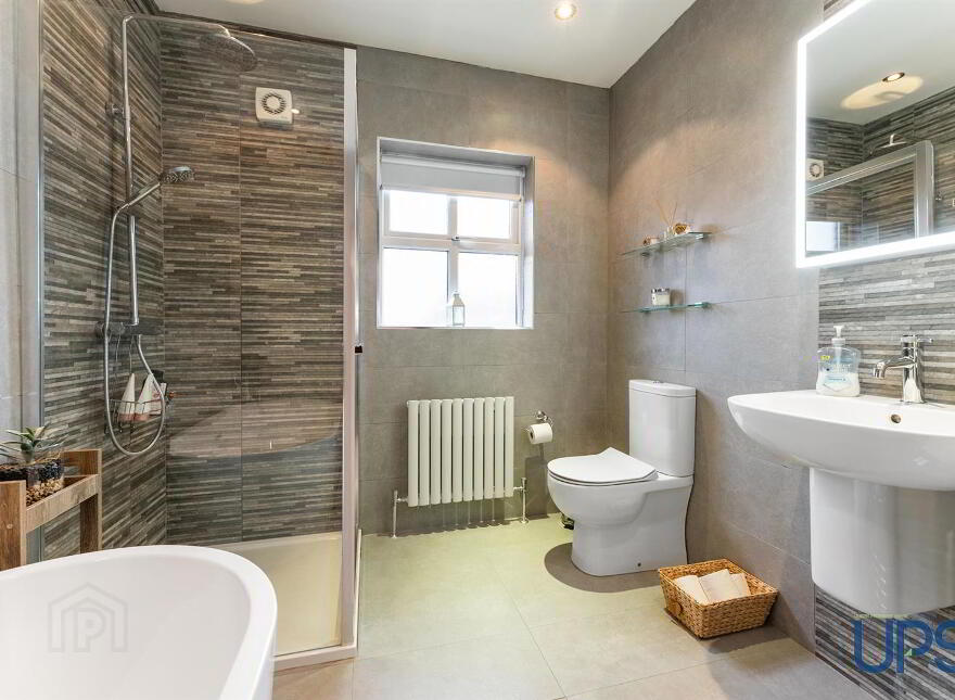 95 St James Meadow, Crumlin, BT29 4UF