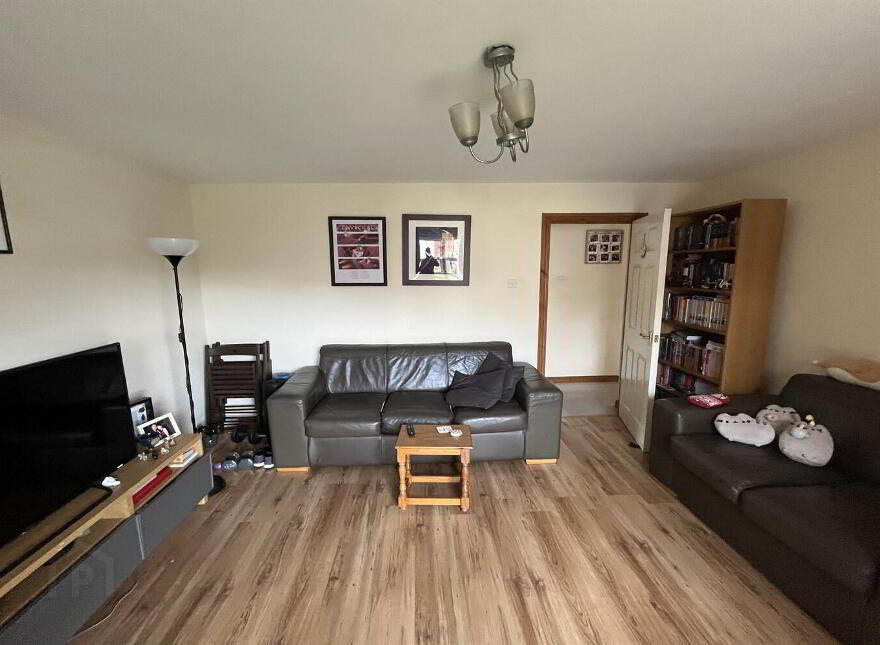 5 Ardenlee Place, Ravenhill Road, Belfast, BT6 8QS