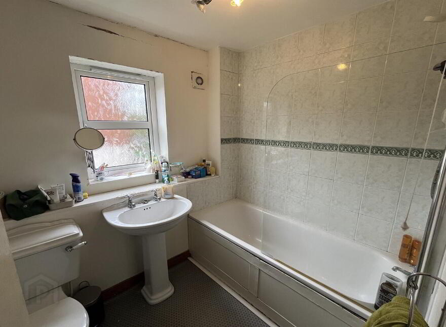 5 Ardenlee Place, Ravenhill Road, Belfast, BT6 8QS
