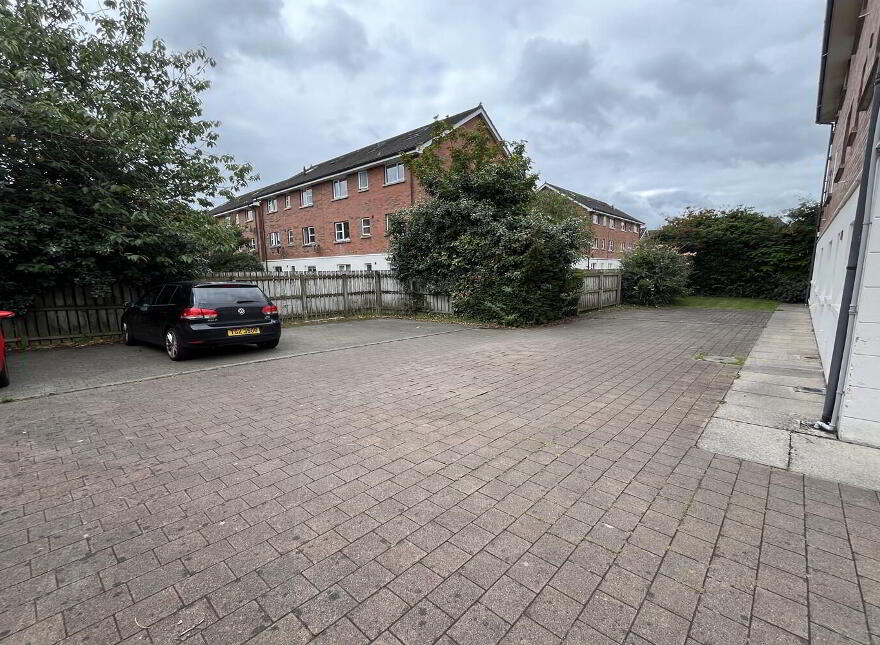 5 Ardenlee Place, Ravenhill Road, Belfast, BT6 8QS