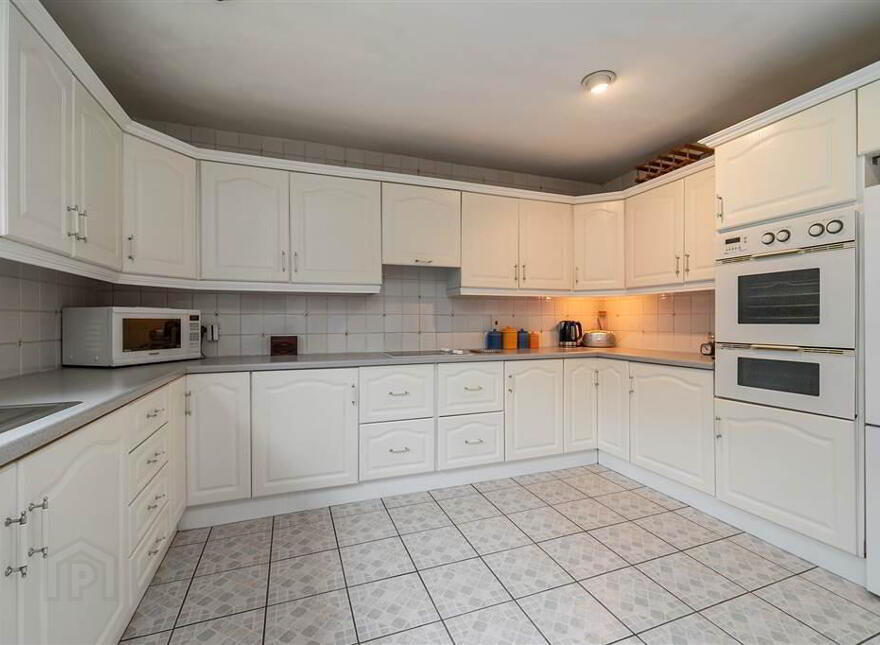 139 Knockbreda Park, Belfast, BT6 0HE