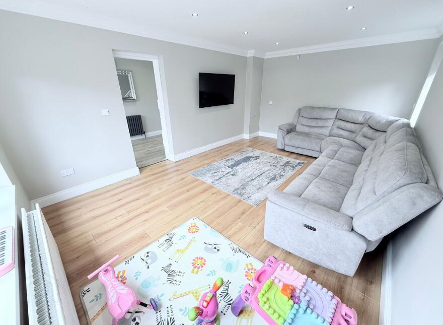 8 Rockvale, Armagh, BT60 3JG