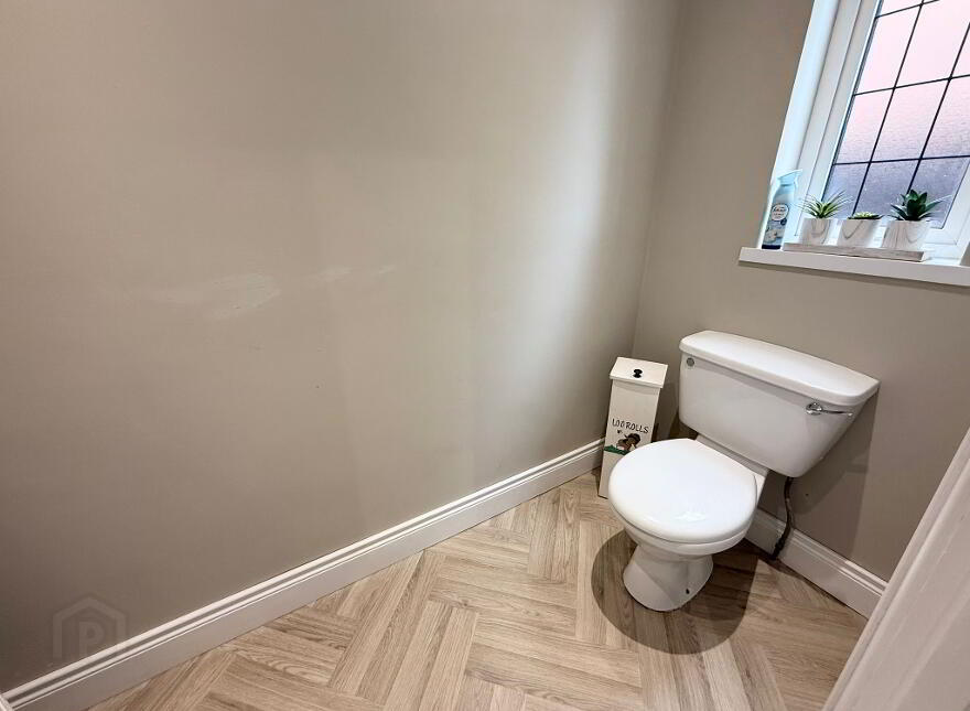 8 Rockvale, Armagh, BT60 3JG