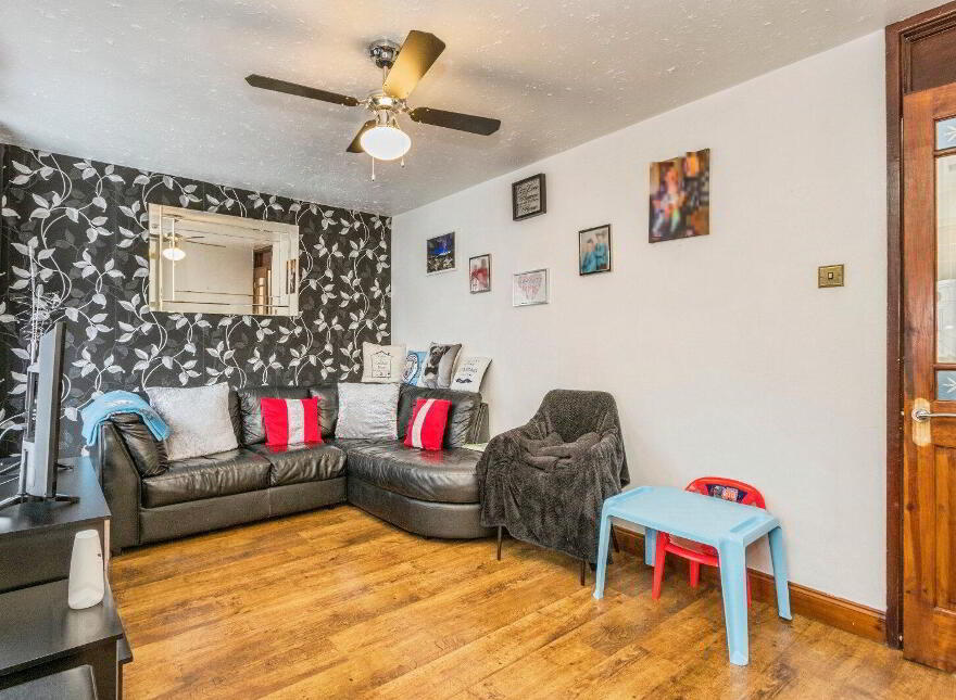 1 Rowland Way, Belfast, BT12 5BZ