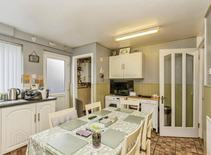 1 Rowland Way, Belfast, BT12 5BZ