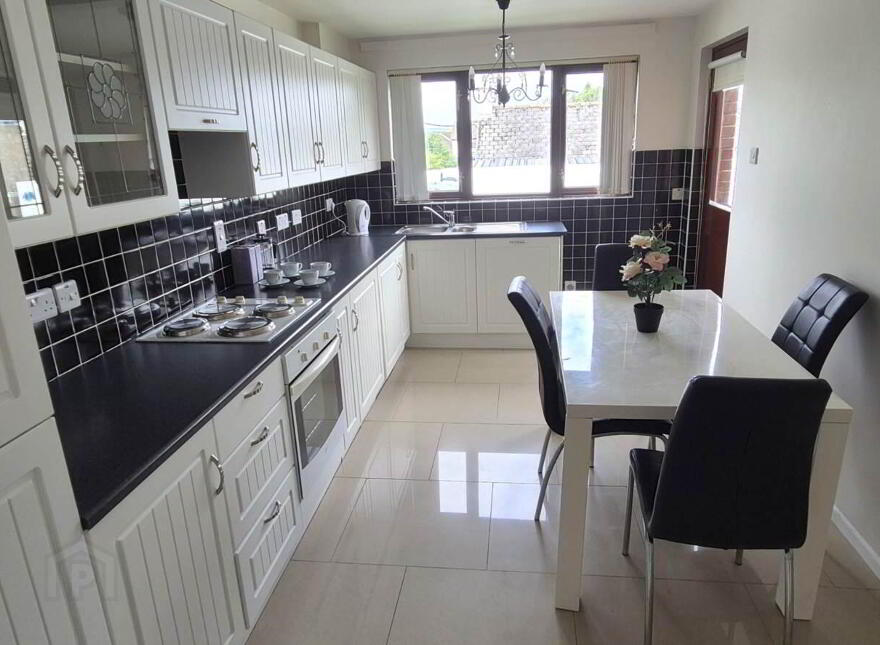 15 Fortfield Avenue, Derry, BT48 8DN