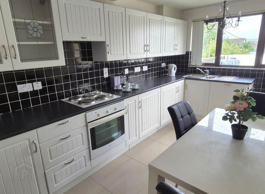 15 Fortfield Avenue, Derry, BT48 8DN