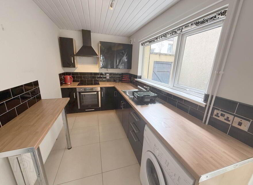 61 Ardenvohr Street, Woodstock Road, Belfast, BT6 8NB