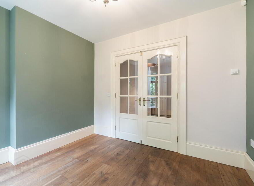 1 Governors Gate, Ballynahinch Road, Royal Hillsborough, BT26 6FE