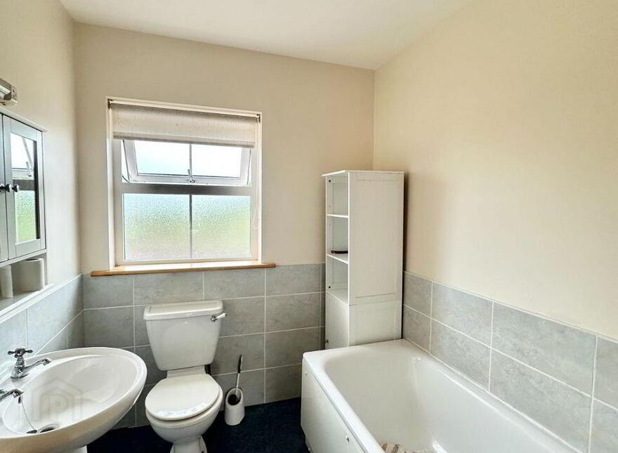 5 Chapel Court, Carrickroe