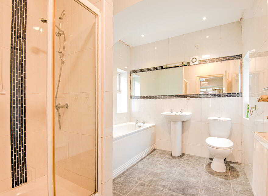 Unit 1, 2 Victoria Street, Armagh, BT61 9DT