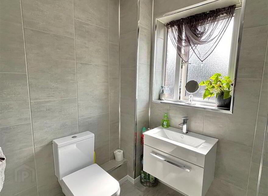 8 Millview Court, Belfast, BT14 8PY
