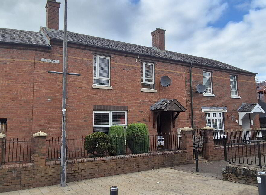 10 Fahan Street, Derry, BT48 6AQ