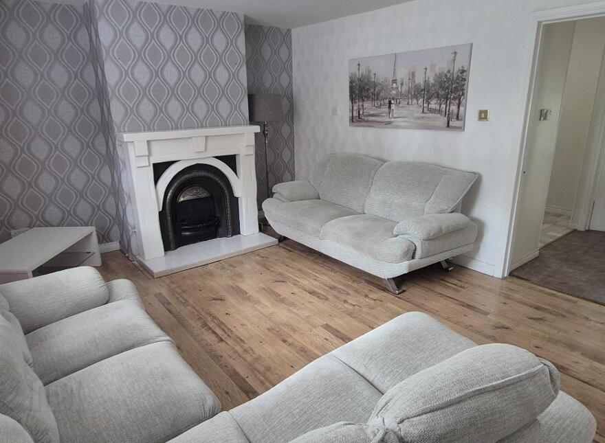 10 Fahan Street, Derry, BT48 6AQ
