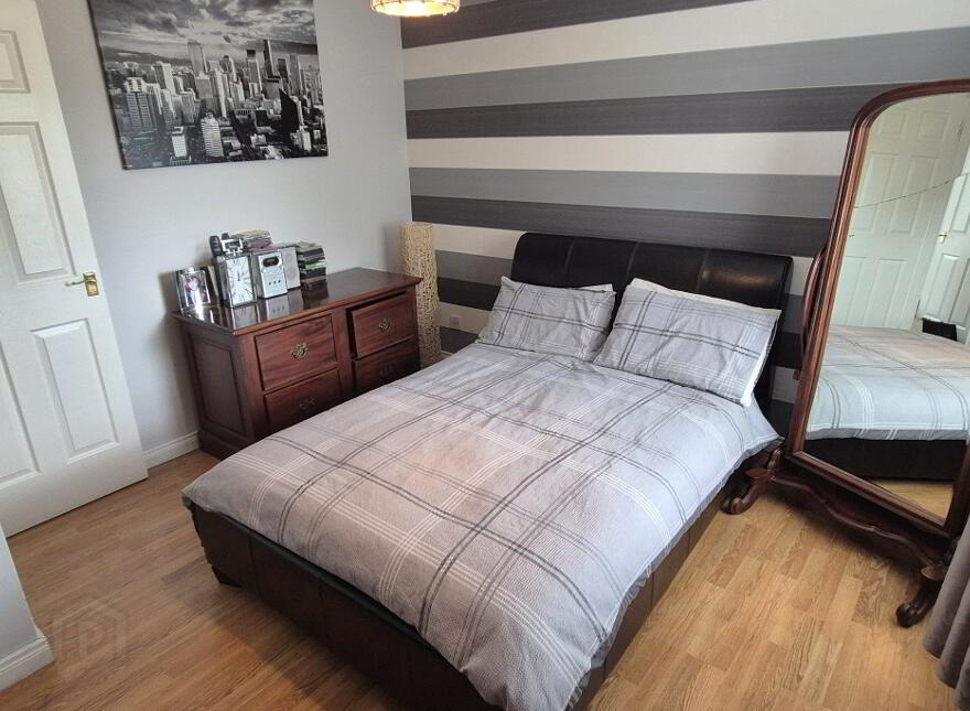 10 Fahan Street, Derry, BT48 6AQ