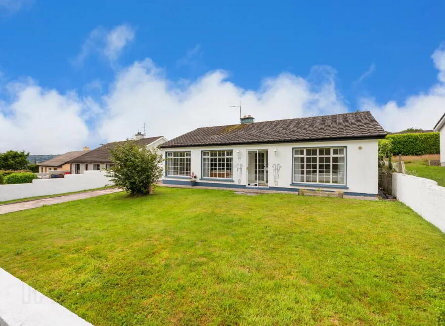 32 Annabella Park, Mallow, P51PPX9 photo