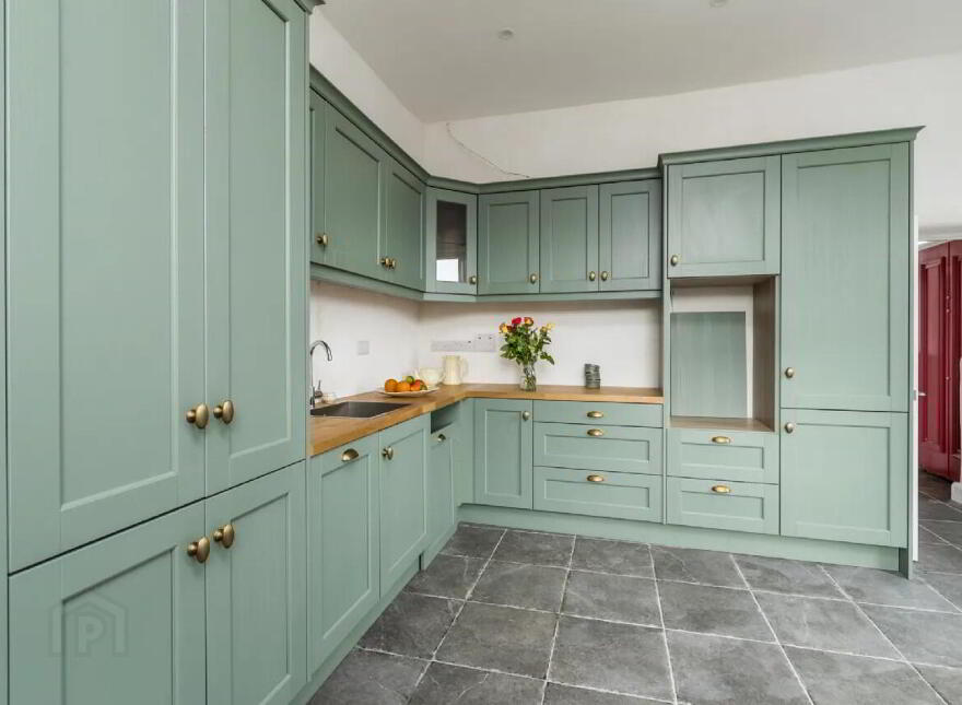 Claras House, Claras, Newtowncashel, N39EE70