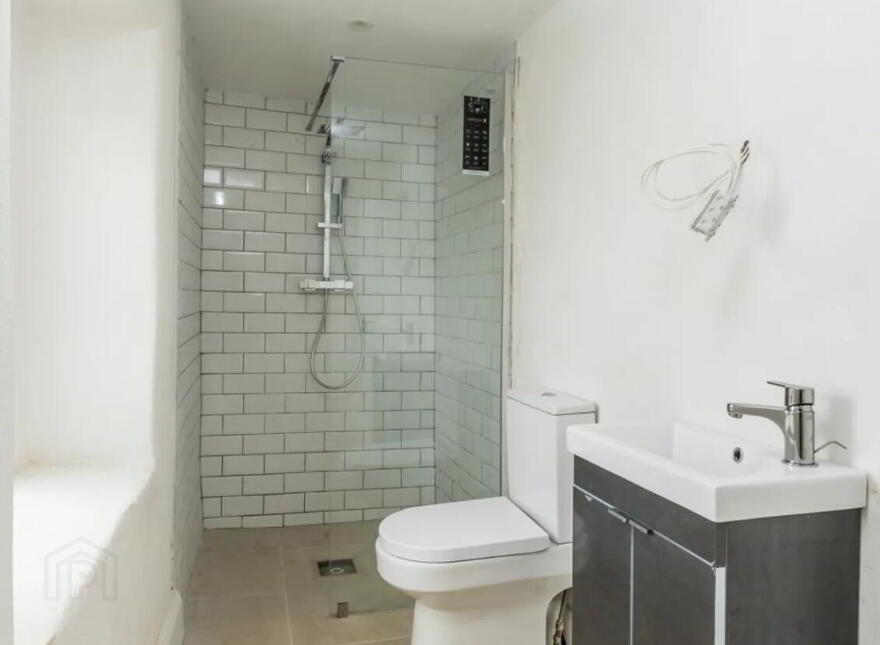 Claras House, Claras, Newtowncashel, N39EE70