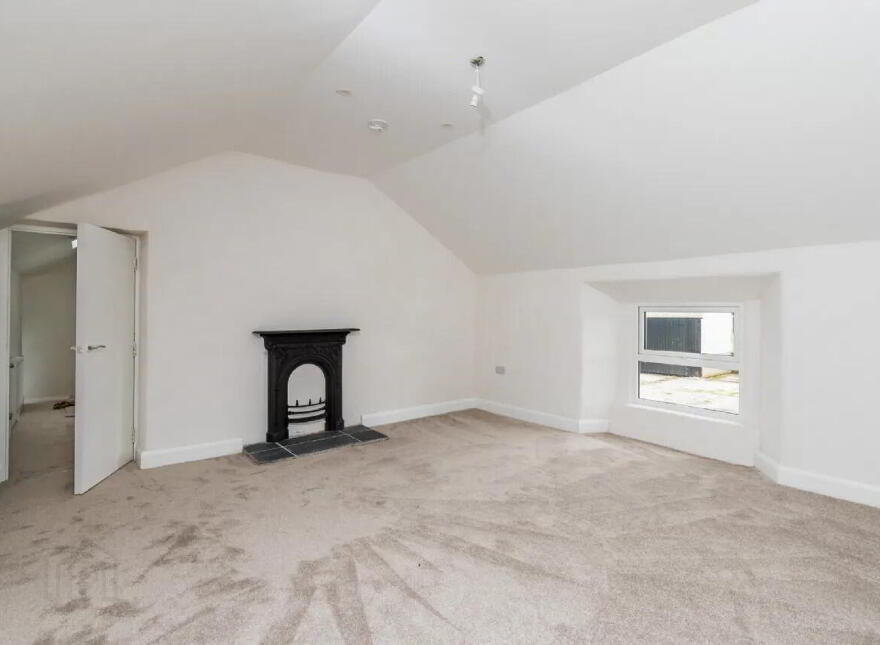 Claras House, Claras, Newtowncashel, N39EE70