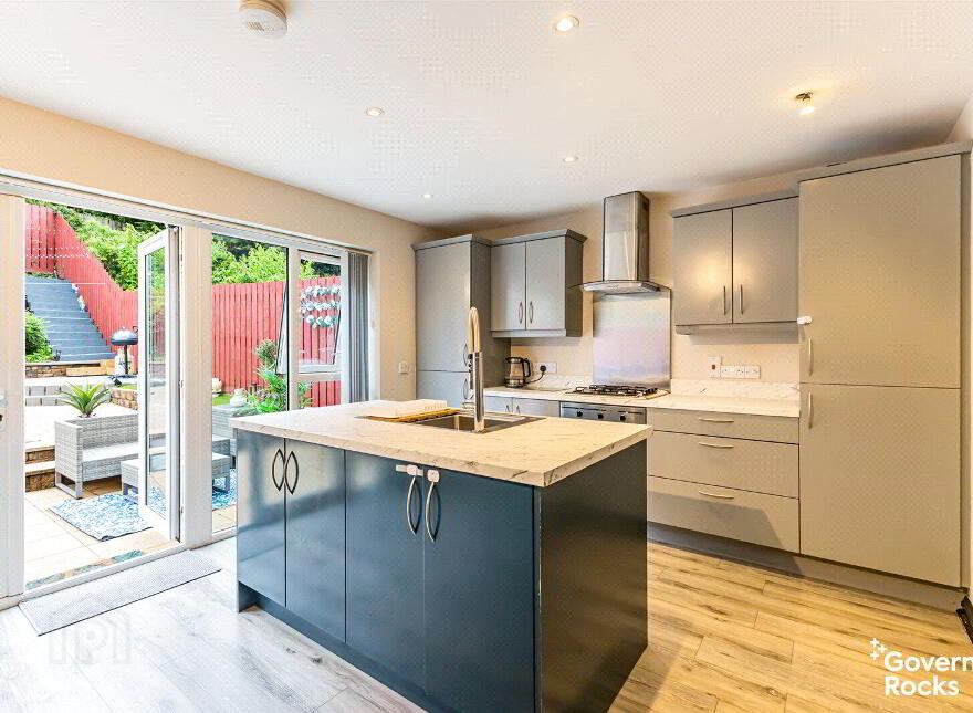 16 Shaftesbury Avenue, Bangor, BT20 3GA