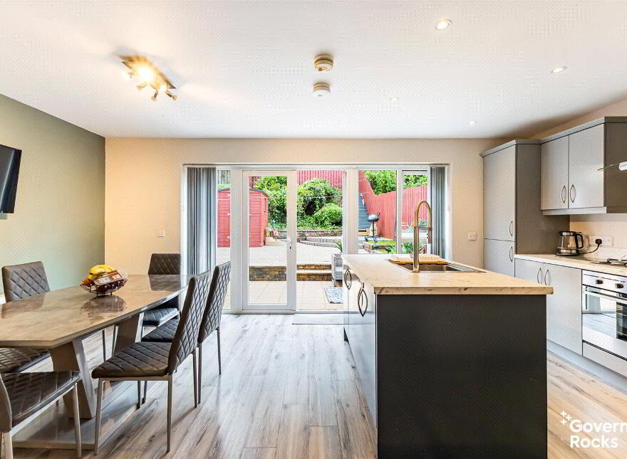 16 Shaftesbury Avenue, Bangor, BT20 3GA