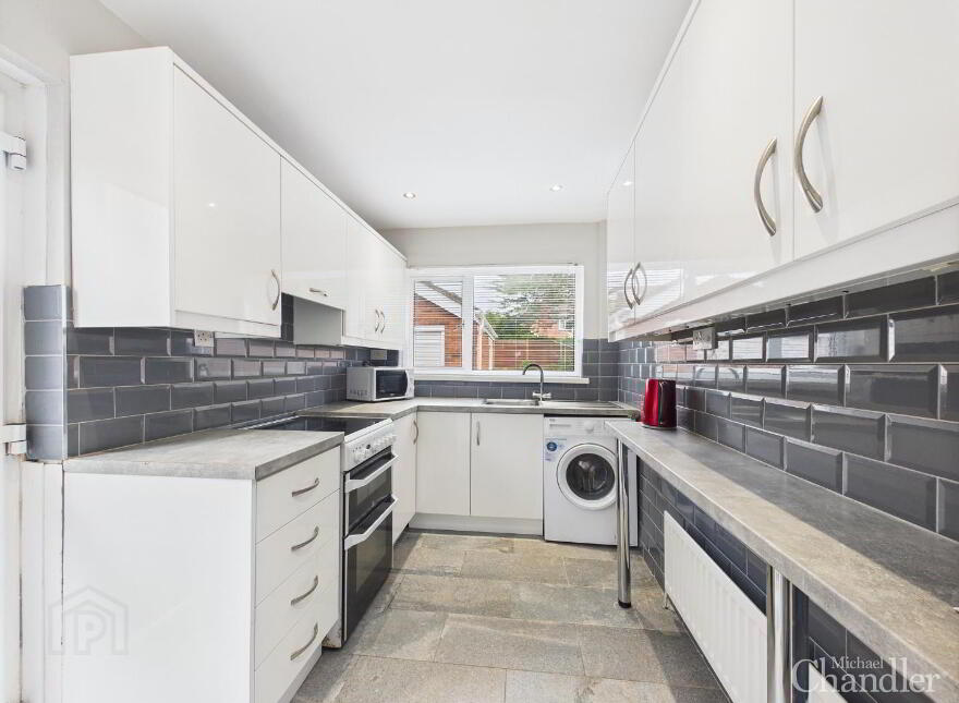 35 Carolhill Drive, Belfast, BT4 2FT