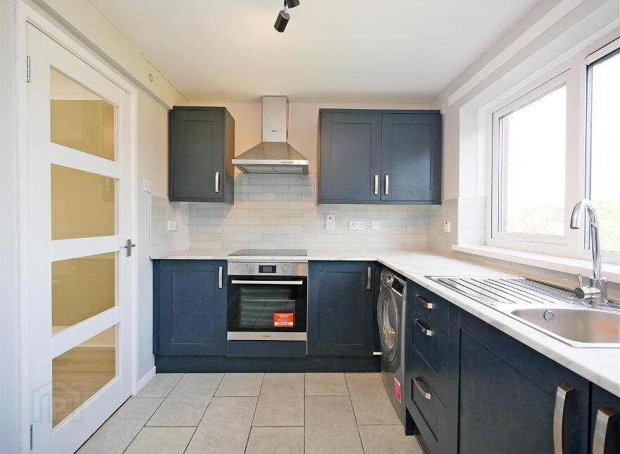 7d Mahee Close, Belvoir Park, Belfast, BT8 7EP