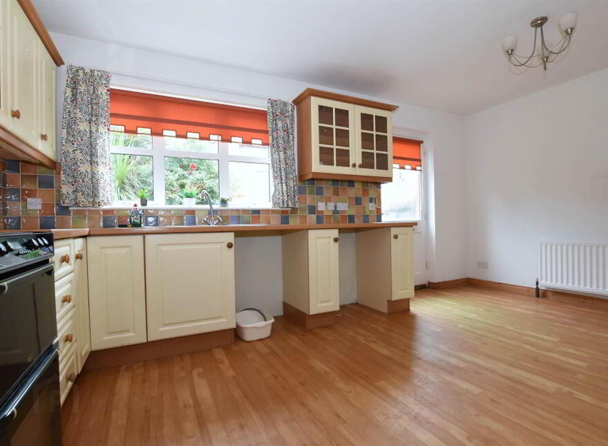 11 Whitethorn Avenue, Newtownards, BT23 8WT