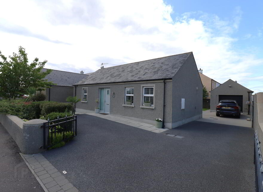 26 Corick Close, Kilkeel, BT34 4GD photo