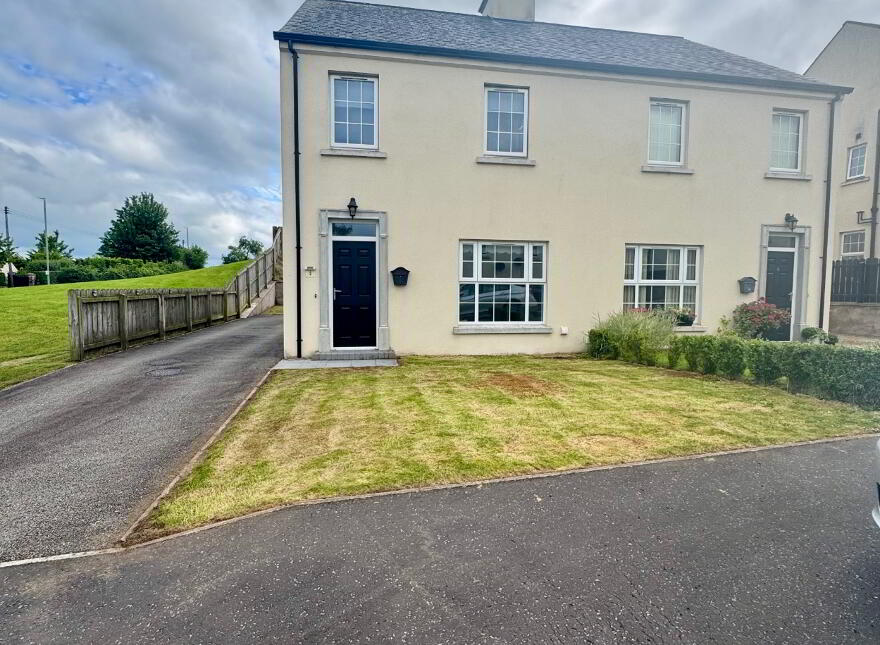 2 Moy Demesne, Moy, Dungannon, BT71 7FJ