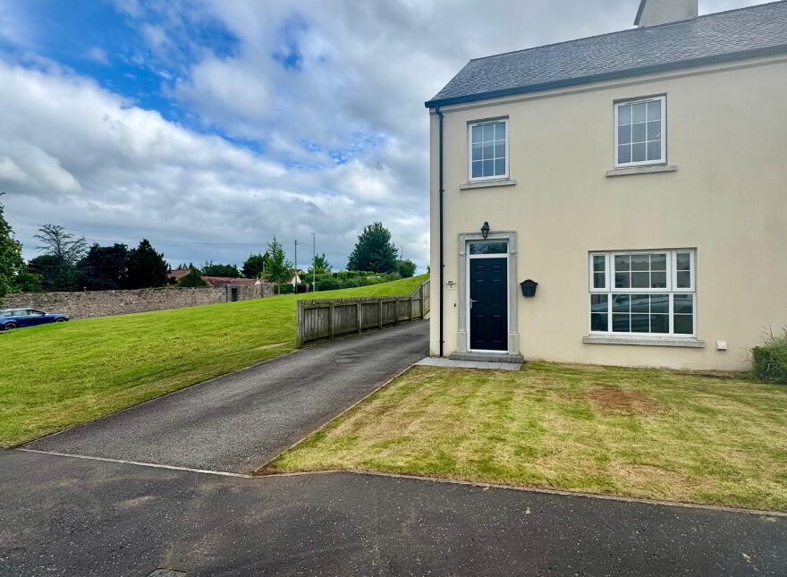 2 Moy Demesne, Moy, Dungannon, BT71 7FJ