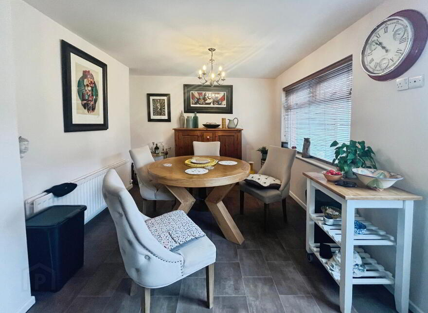 60 Dunbeg Park, Hillsborough, BT26 6AT