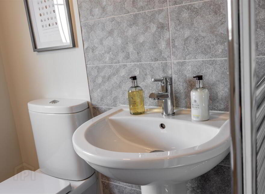 7 Belmont Hall Drive, Antrim, BT41 1FB